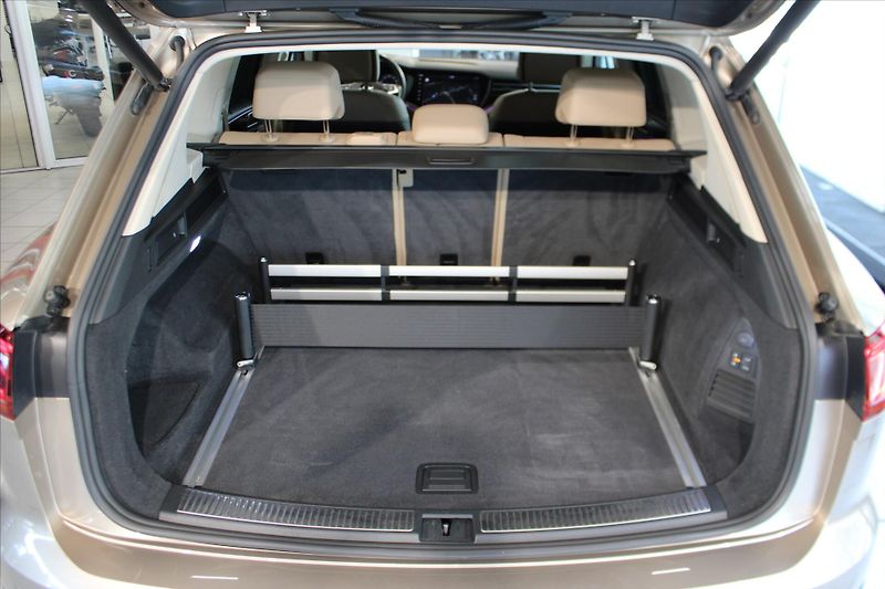 Volkswagen Touareg V6 TDi 210kW 4MOTION ACC/DYN/N - fotka 34 z 38
