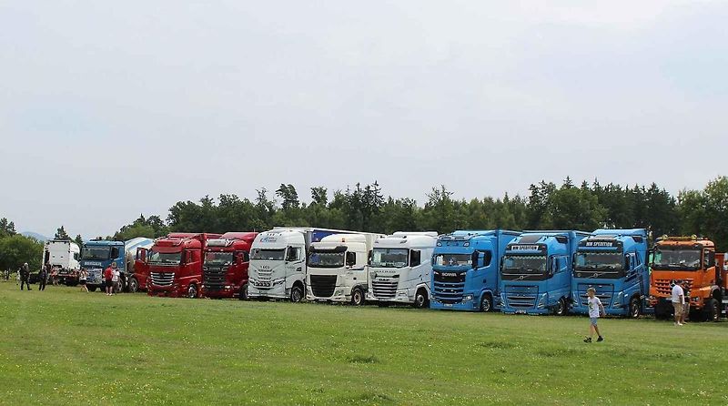 Unikátní Škoda RTO 706 – přepravník plachetnic.