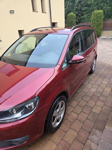 Volkswagen Touran (2011) Prodám VW Touran 2.0, 7 míst - fotka 2 z 21