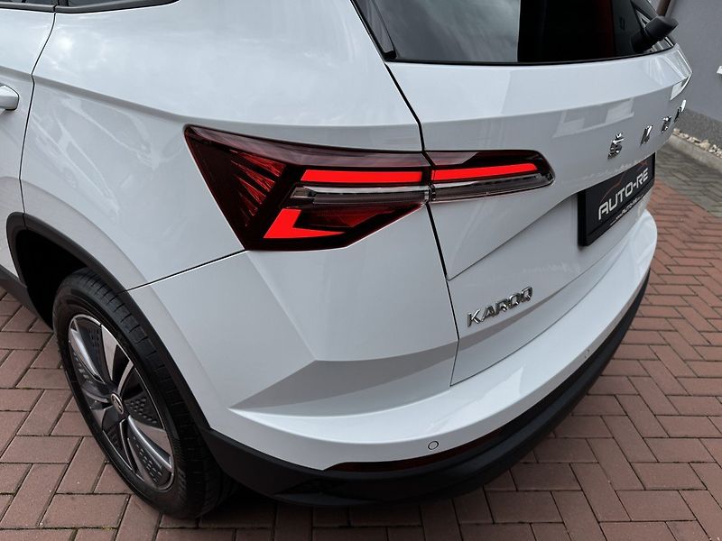Škoda Karoq (2023) 1.5TSi LED Navi Kamera Virtual - fotka 41 z 48