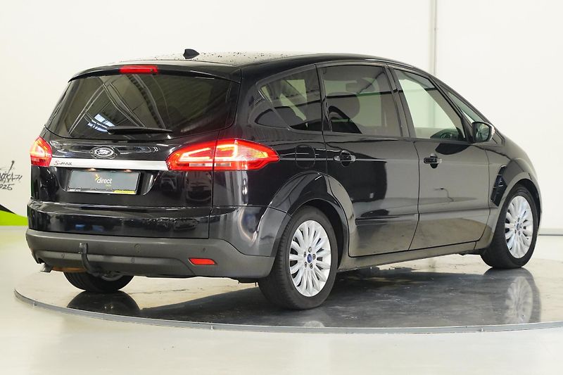 Ford S-MAX - fotka 2 z 28