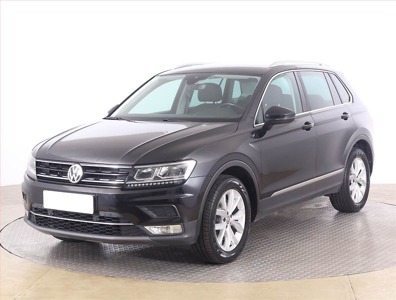 Volkswagen Tiguan (2017) 2.0 TDI - fotka 2 z 19