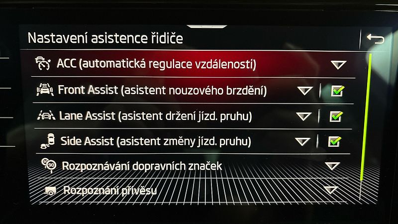 Škoda Kodiaq 2.0 TSI DSG 4x4 RS - fotka 30 z 35