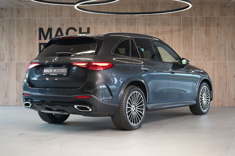 Mercedes-Benz GLC 220d 4M AMG, Ventilace, Tažné - fotka 8 z 50