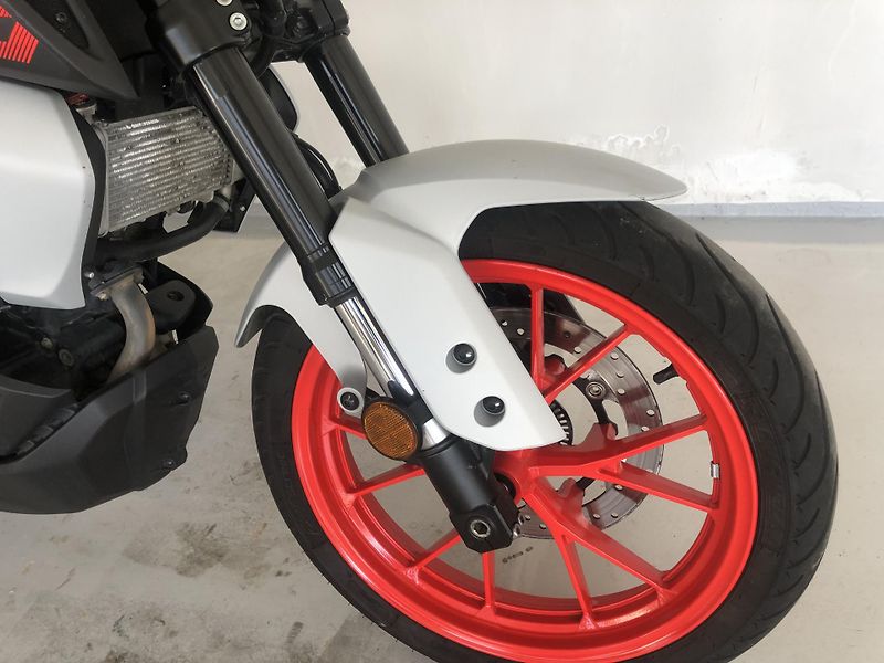 Yamaha MT-125 ABS - fotka 17 z 19
