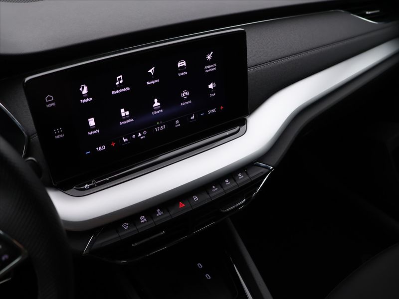 Škoda Octavia 2,0 TDI 110kW DSG Style Sport - fotka 27 z 39