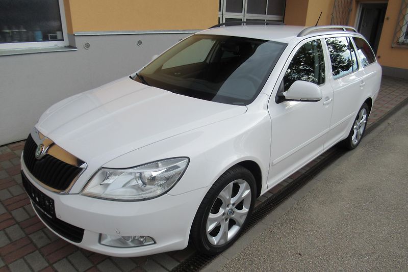 Škoda Octavia 1.6 TDi ELEGANCE AUT. KLIMA - fotka 5 z 20
