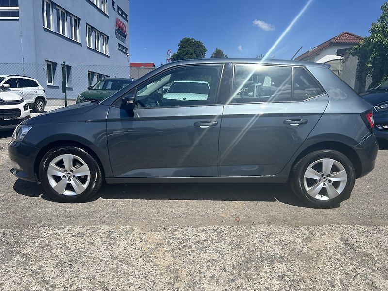 Škoda Fabia 1.0TSi 70kw TEMPOMAT TAŽNÉ ALU - fotka 4 z 44