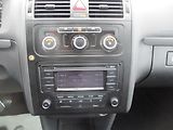 Volkswagen Touran 1.2TSi 77kW TL*L+Z PNEU*VÝHŘEV - náhled 17