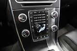 Volvo V60 2.0 T6  AWD R-DESIGN AUTOMAT - náhled 17