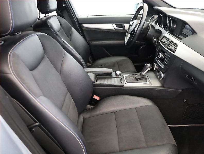 Mercedes-Benz Třídy C (2013) C 220 CDI, 4X4, Automat, Kůže - fotka 7 z 17