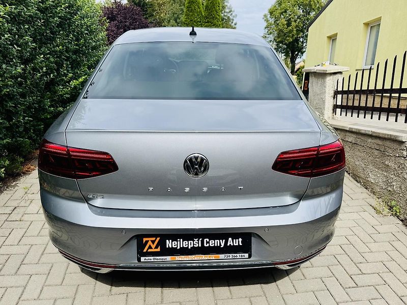 Volkswagen Passat (2020) 1,4TSi GTE 160kW HYBRID HIGHLI - fotka 19 z 24