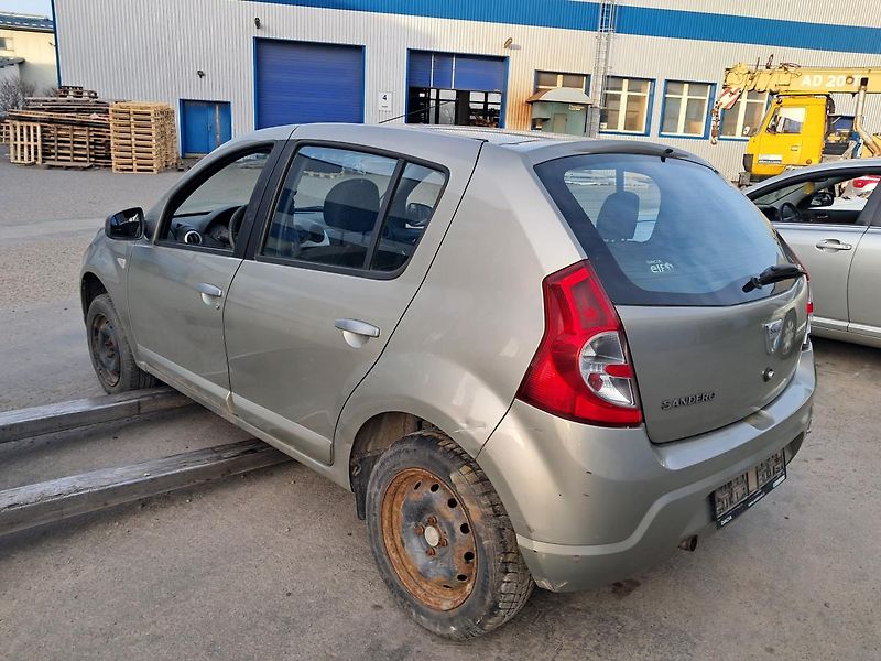 Dacia Sandero (2011) 1.2 16V 55Kw NÁHRADNÍ DÍLY - fotka 4 z 6