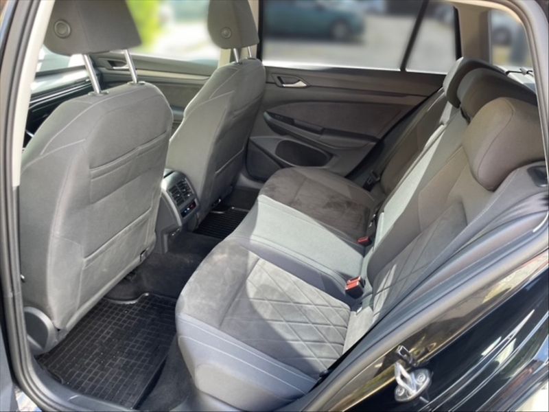 Volkswagen Golf 2,0 TDI 110 Style AT - fotka 8 z 11