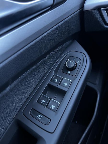 Volkswagen Golf 2.0TDI 110kW DSG 1.Maj DPH TZ - fotka 19 z 24