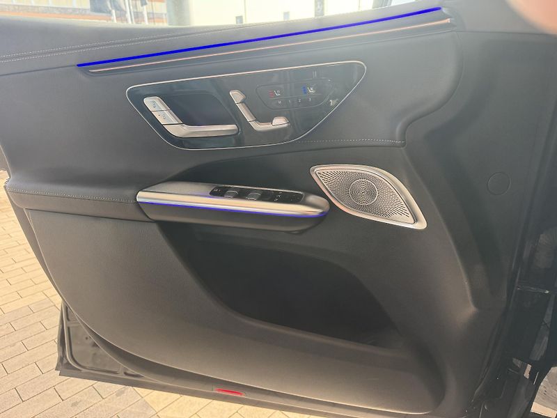 Mercedes-Benz EQE (2024) EQE 350 4MATIC SUV  - fotka 31 z 38