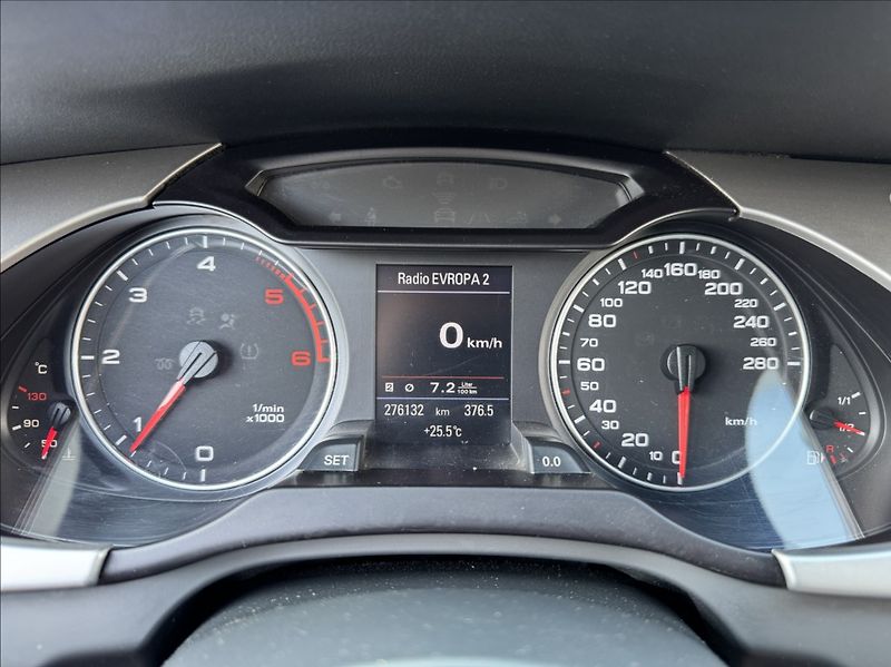 Audi A4 2,0 TDI 105kW AVANT - fotka 27 z 50