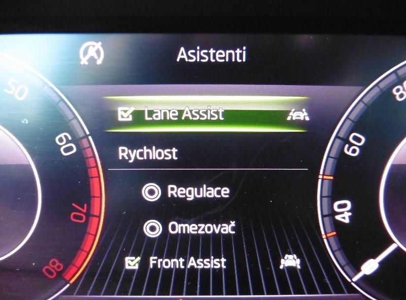 Škoda Scala 1.0 TSi Style Navi - fotka 15 z 16
