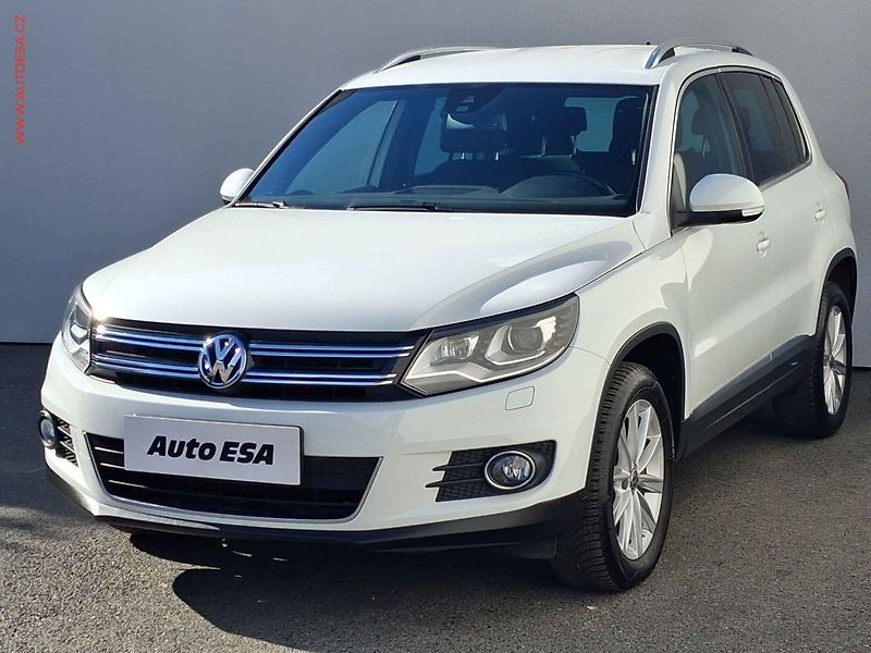 Volkswagen Tiguan (2015) 2.0 TDi 4x4, Sport&Style - fotka 3 z 19