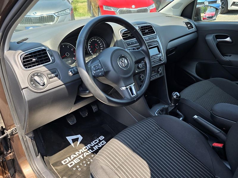 Volkswagen Polo 1.2 TSI 66 KW HIGHLINE - fotka 12 z 20