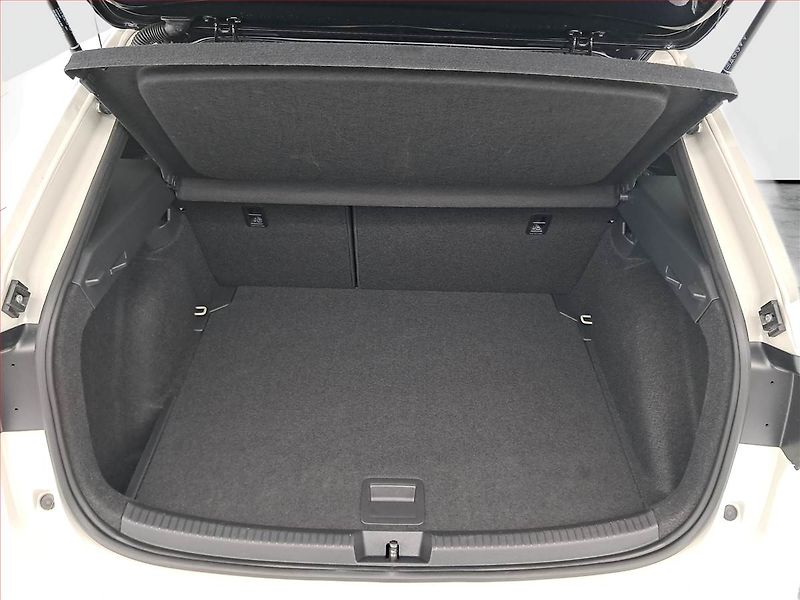 Volkswagen Taigo (2022) R-Line 1.0 TSI - fotka 14 z 17