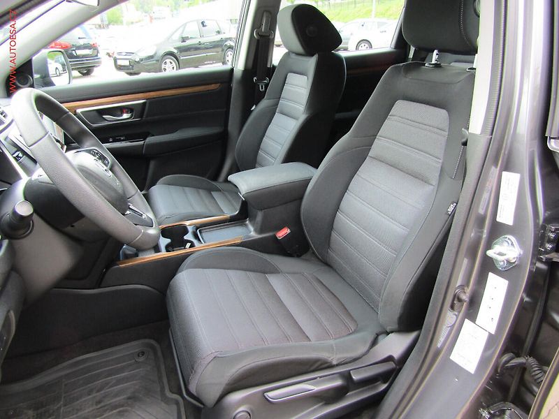 Honda CR-V (2018) 1.5 V-TEC, ČR, Comfort - fotka 9 z 21