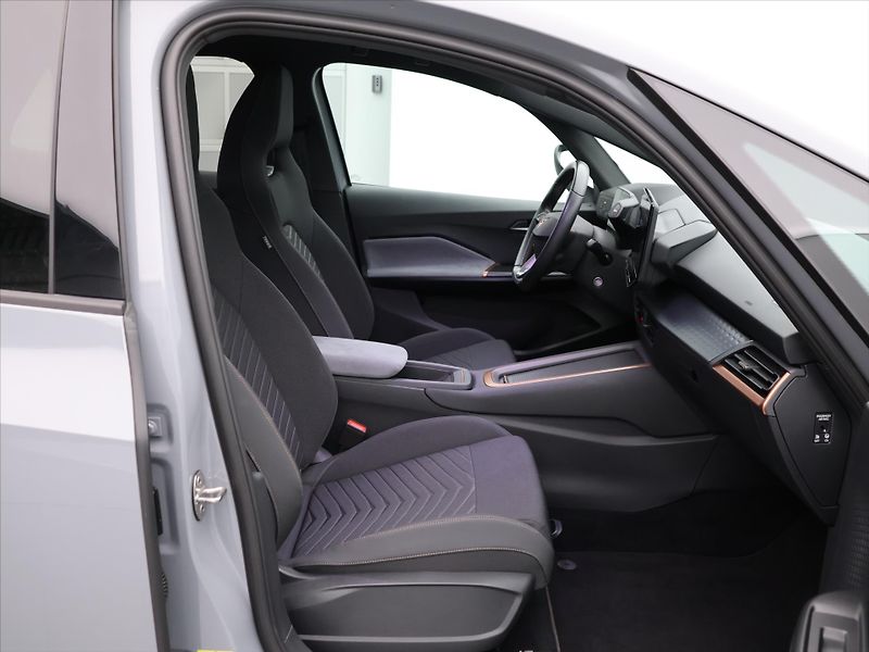Cupra Born 62kWh 170kW-eBoost SOH94,6% - fotka 12 z 30