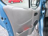 Renault Trafic 2,5 DCi, 8 míst, klima, tažné, - náhled 14