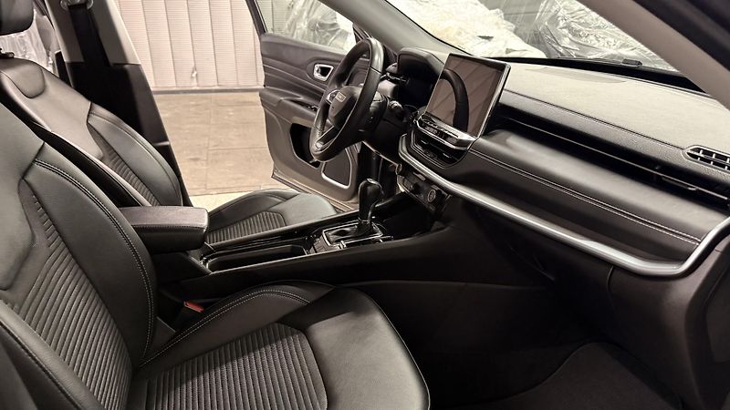 Jeep Compass (2023) 1.3 T4 PHEV,4x4,ZÁRUKA - fotka 2 z 56