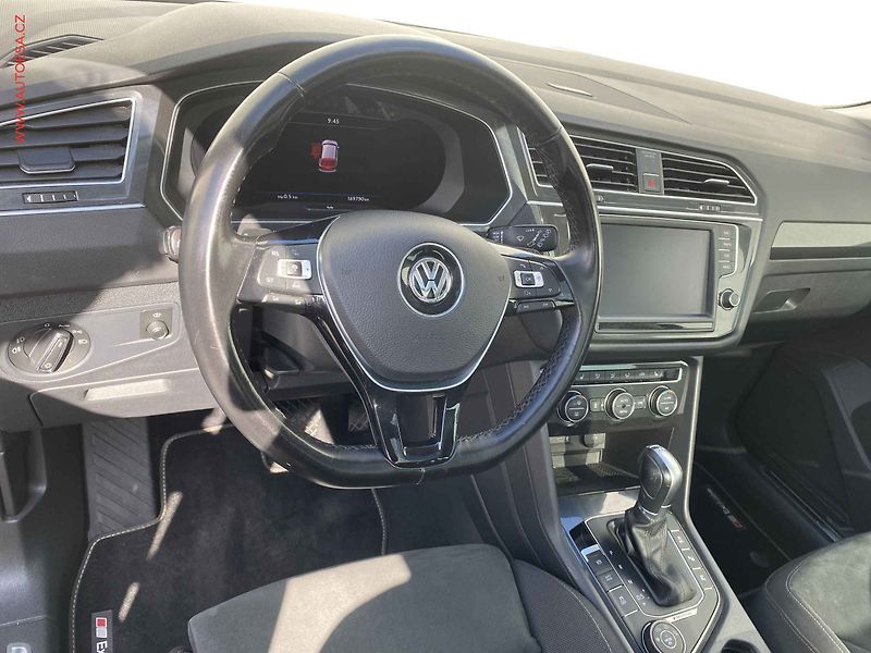 Volkswagen Tiguan (2017) 2.0 TDi 4X4, Highline, DSG - fotka 12 z 22