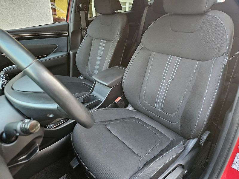 Hyundai Tucson 1,6 CRDi, Smart Navi, 2.maj. - fotka 12 z 36