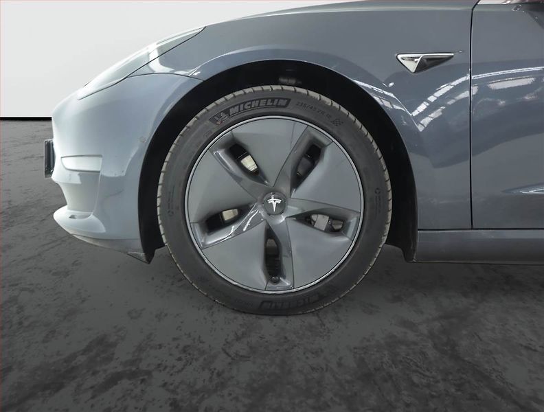 Ford Kuga (2018) 2.0 TDCi, Serv.kniha, Navi - fotka 14 z 20