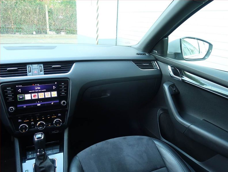 Škoda Octavia (2019) Laurin&Klement 2.0 TDI - fotka 8 z 27