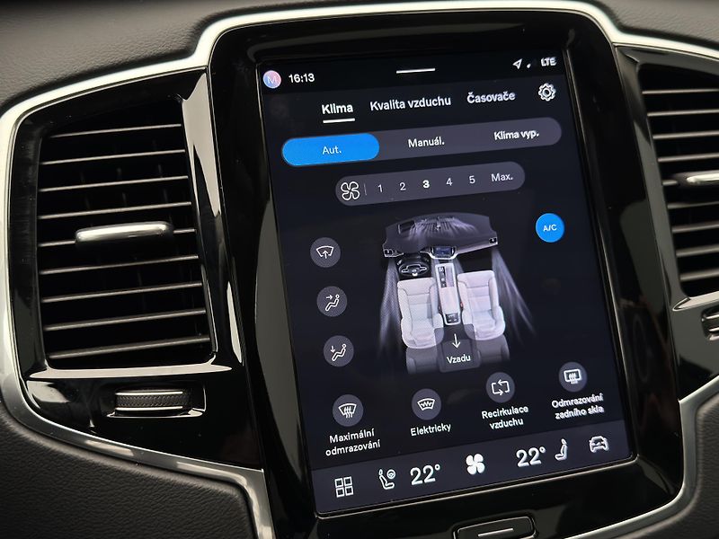 Volvo XC90 T8 AWD RECHARGE BRIGHT PLUS CZ - fotka 47 z 55