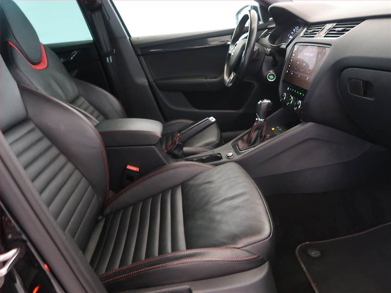 Škoda Octavia (2016) RS 2.0 TDI 4x4 DSG, 4X4 - fotka 9 z 16