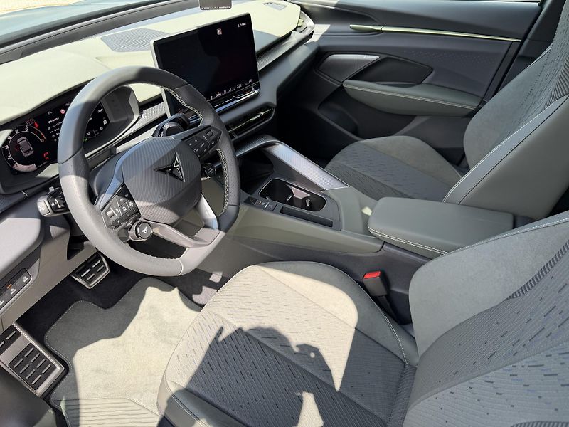 Cupra Terramar (2026) 2.0TSI 150kW 4WD TRIBE NT IMPR - fotka 23 z 49
