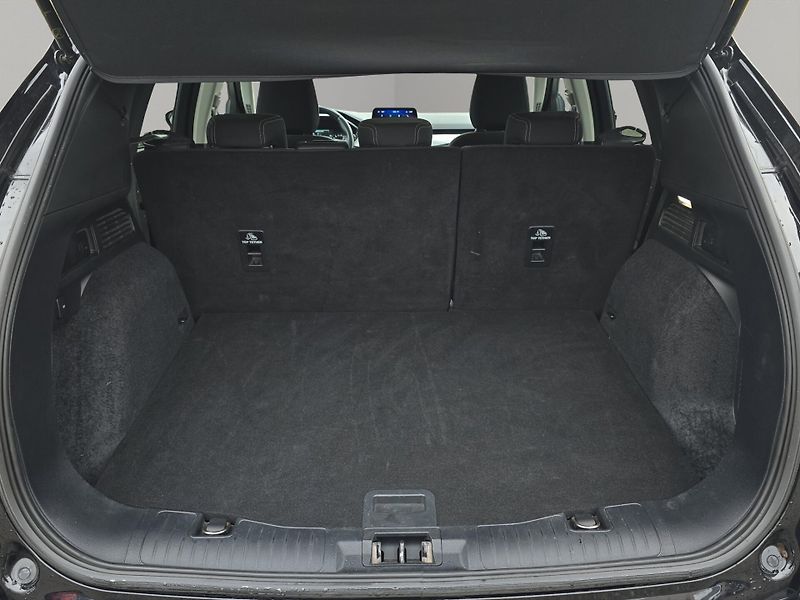 Ford Kuga (2020) Titanium 2.5 PHEV 165kW, Serv. - fotka 28 z 28