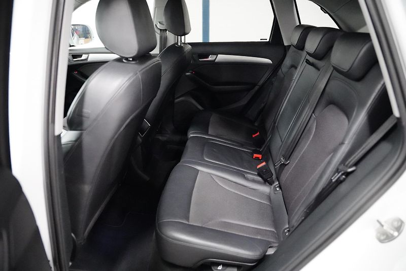 Audi Q5 - fotka 28 z 30