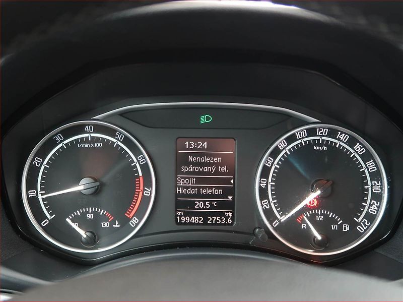 Škoda Octavia (2011) RS 2.0 TSI, Xenony, Tempomat - fotka 11 z 20