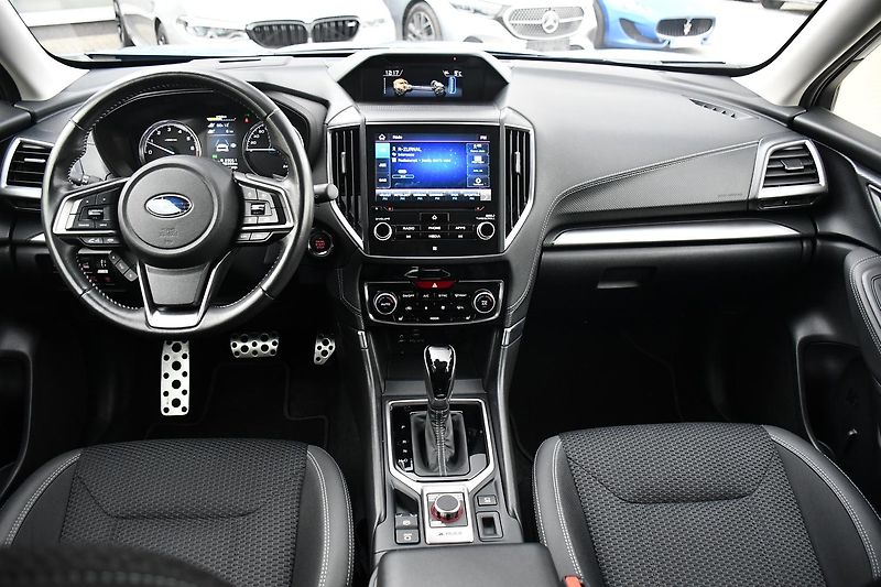 Subaru Forester e-BOXER ACC CARPLAY KAMERA - fotka 21 z 53