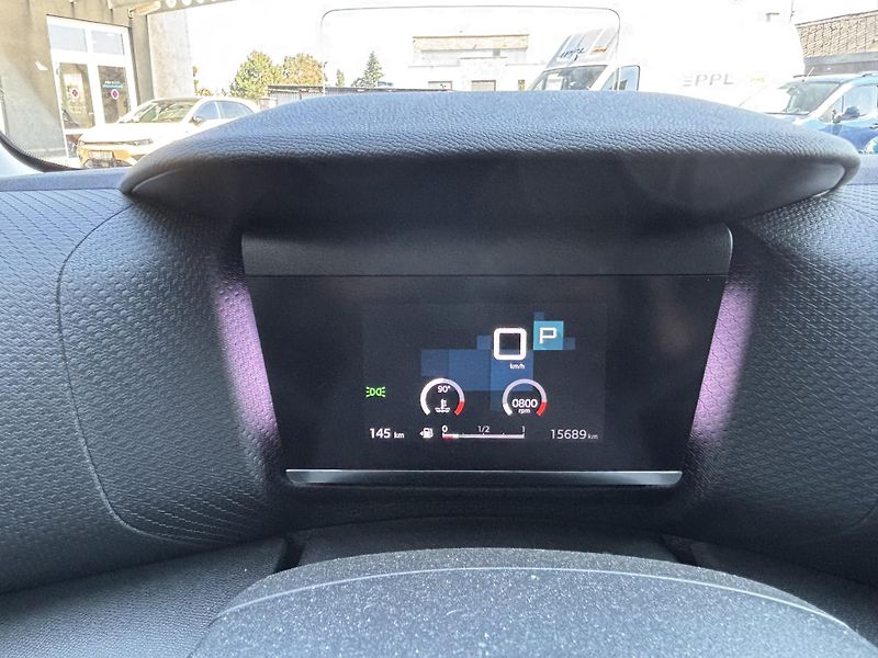 Citroën C4 1,2 PureTech 130k EAT8 SHINE - fotka 10 z 10