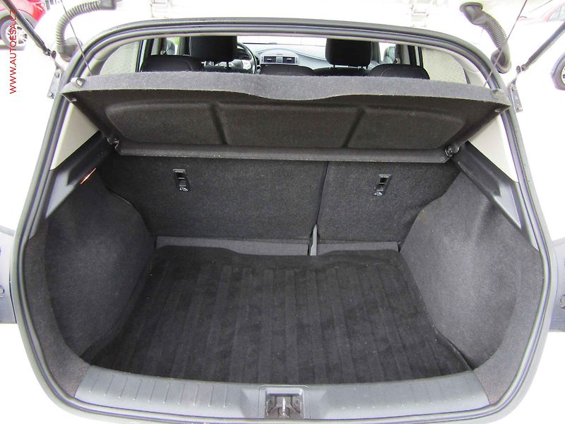 Nissan Pulsar (2015) 1.2 i, ČR, AC, xenon - fotka 7 z 15