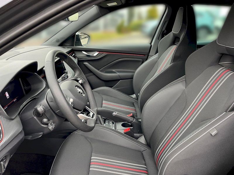 Škoda Kamiq (2024) Monte Carlo 1.5 TSI 110 kW - fotka 12 z 35