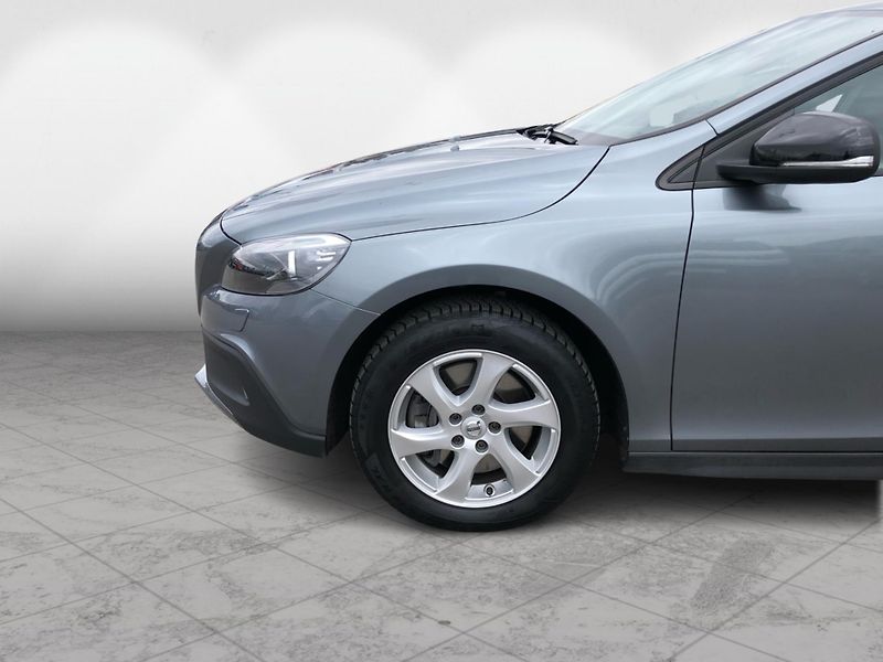 Volvo V40 D3 Cross Country - fotka 10 z 29