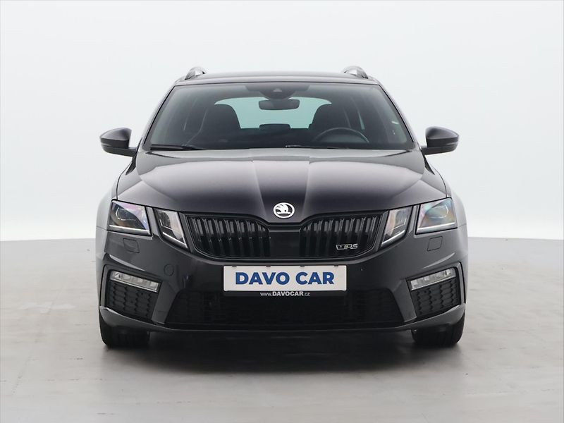 Škoda Octavia RS 2.0 TSI 180kW Challenge - fotka 2 z 32