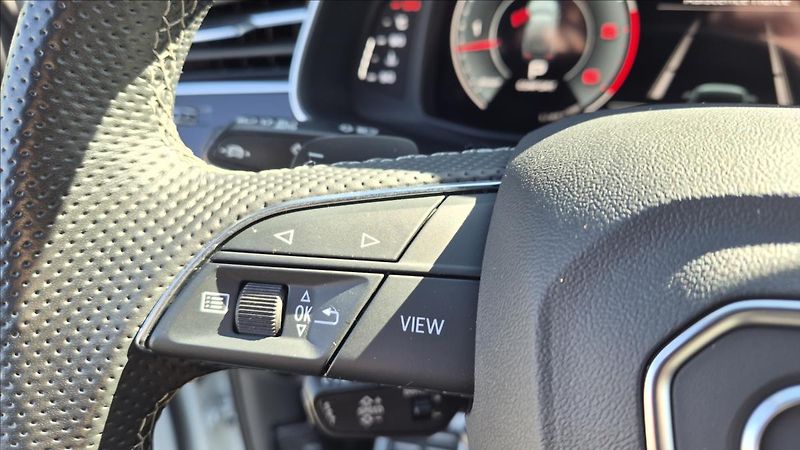 Audi Q7 3,0 50 TDI S-LINE ČR - fotka 13 z 33