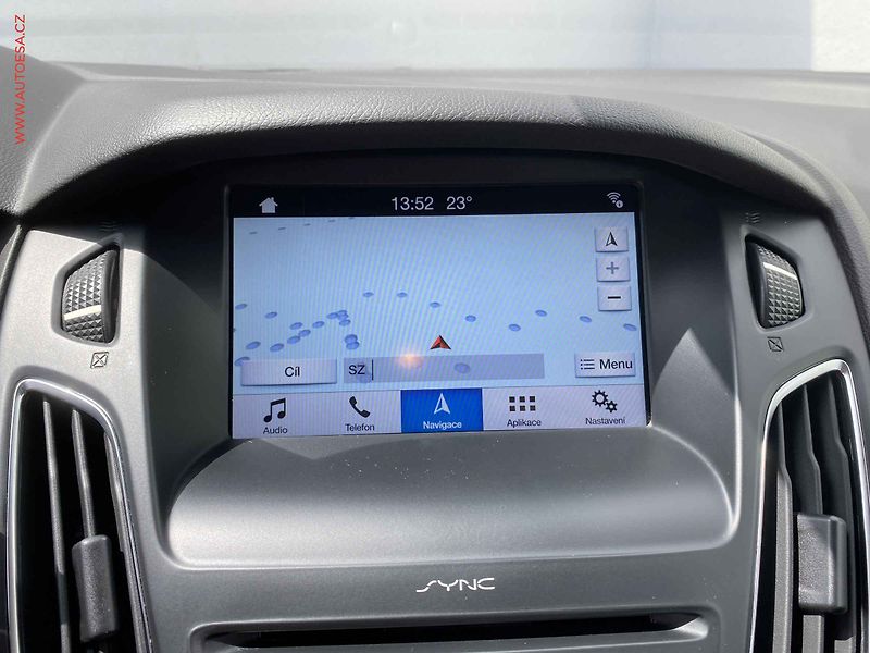 Ford Focus (2018) 2.0TDCi, AC, navi, prak.asist - fotka 19 z 20