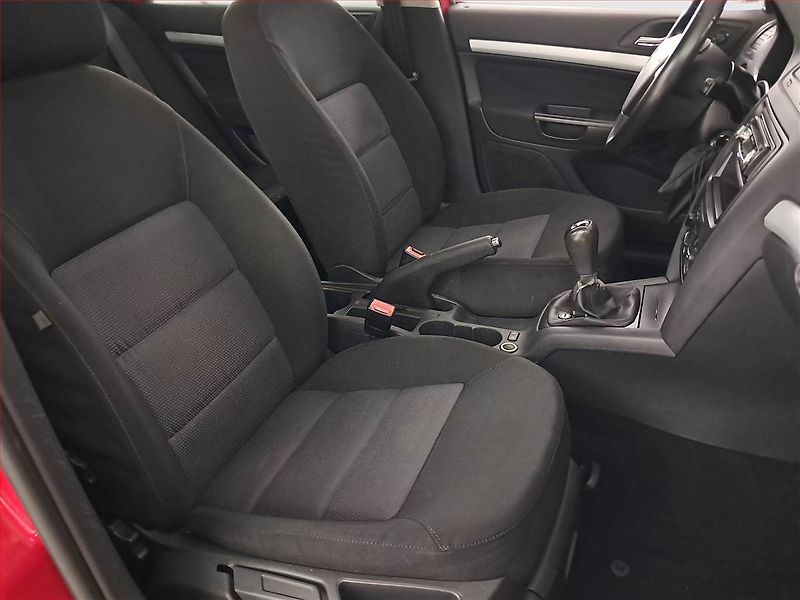 Škoda Octavia (2008) 1.6, po STK, rezervace - fotka 9 z 16