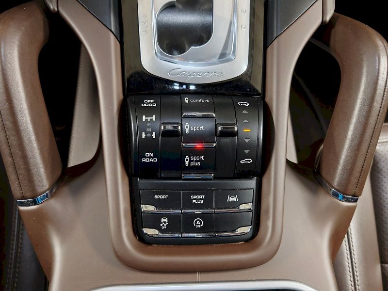 Porsche Cayenne (2016) S 4.2 TDI 283kW 4x4 - fotka 15 z 29