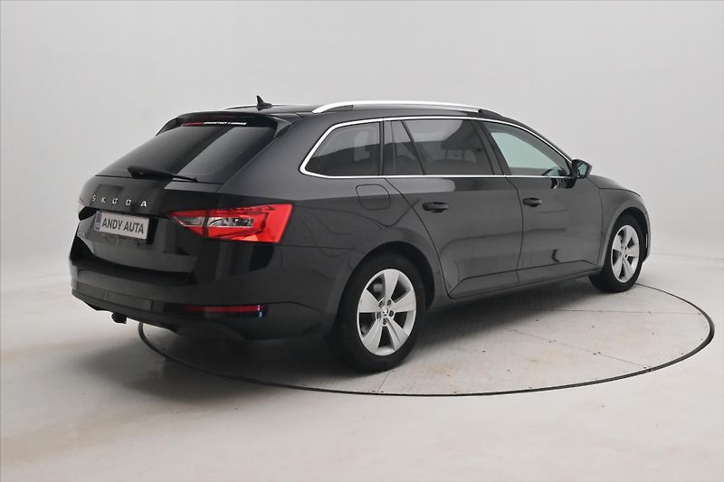 Škoda Superb 2,0 TDI 110kW DSG Style Záruka - fotka 5 z 31